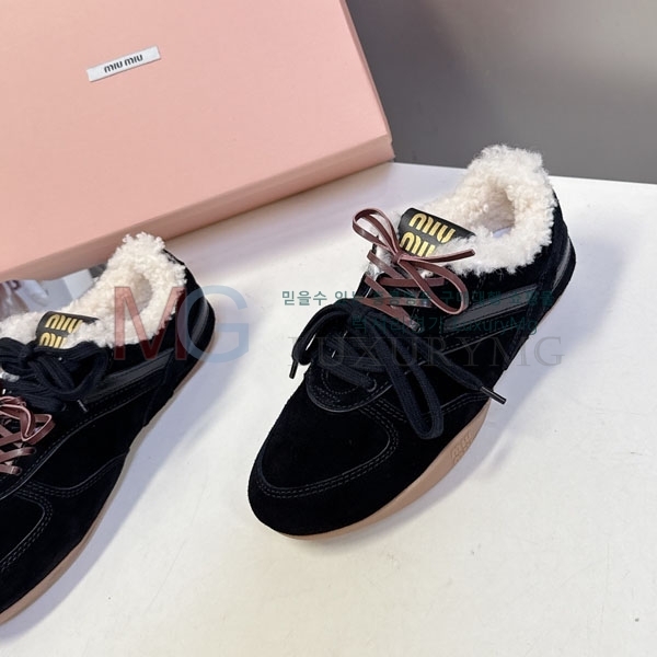 ���� �̿�̿� ����Ŀ�� MI3378923-1