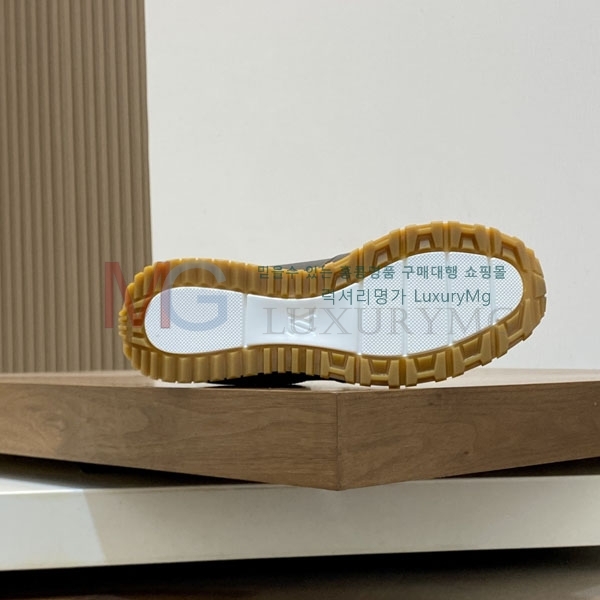 ���� ���̺��� ����Ŀ�� 1LV365501