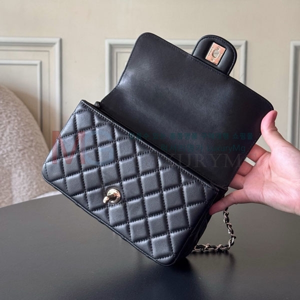 ��* �ڵ� �̴� �÷��� AS4924-301