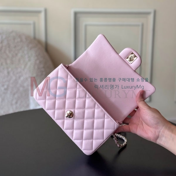 ��* Ŭ���� ���̴� �ڵ�� AS2431-505