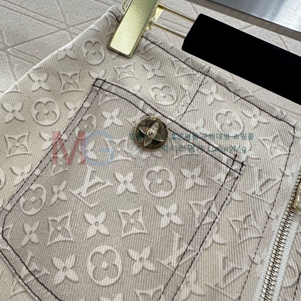 ���� ���̺��� ��ĿƮ LV546033-5