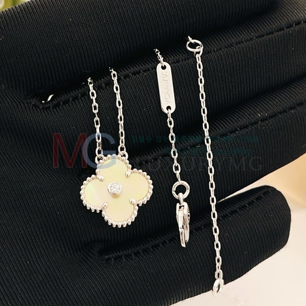 ��Ŭ���� �� ���� ����� VA3745708-3