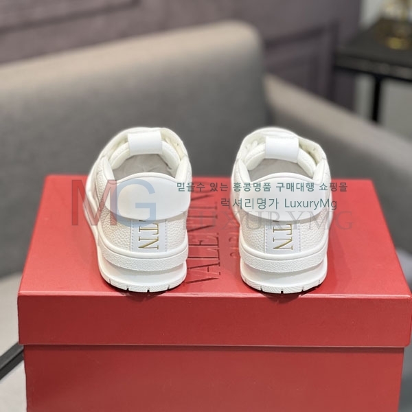  ���� �߷�Ƽ�� ����Ŀ�� V6A36605