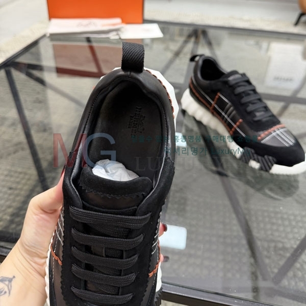 ���� �����޽� ����Ŀ�� HE566301-2