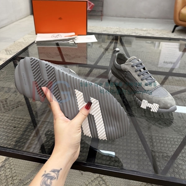 ���� �����޽� ����Ŀ�� HE566301-3