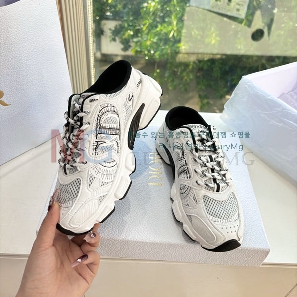 ��� �� ����Ŀ�� �������� DR966066-7