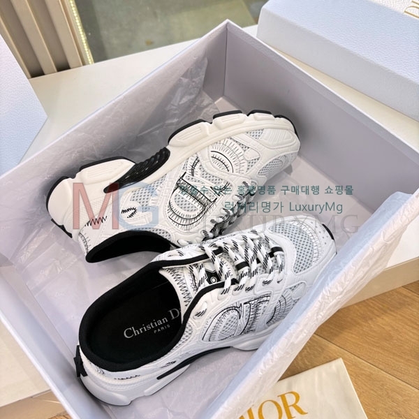 ��� �� ����Ŀ�� �������� DR966066-7