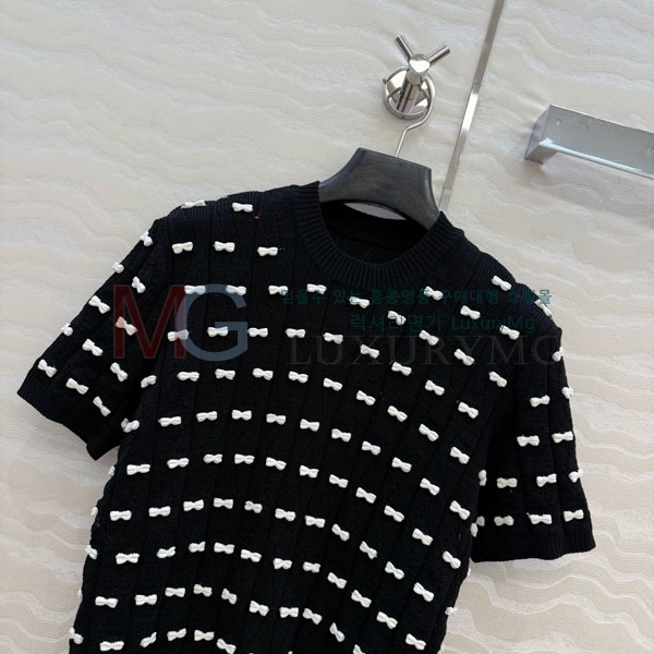 ���� ��* ���� Ƽ���� CH4235590-1