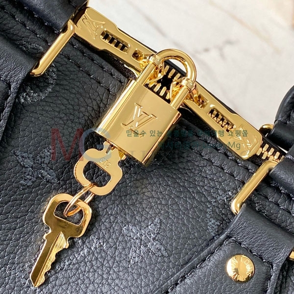 ���̺��� ���ǵ� �ݵѸ��� 25 M26486-300