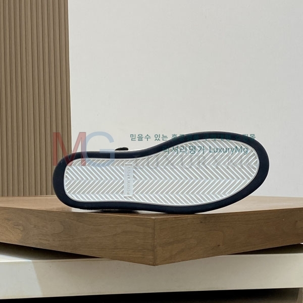 ���� ���ζ� �ϴ�ž 1YSL552669-4