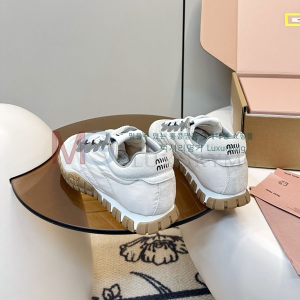 ���� �̿�̿� ����Ŀ�� MI30098