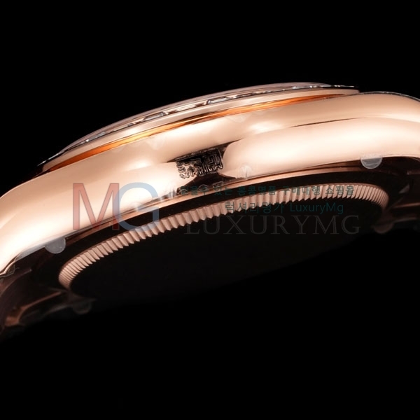 �η��� ���̽��� �����䳪 �ð� R1311500-3