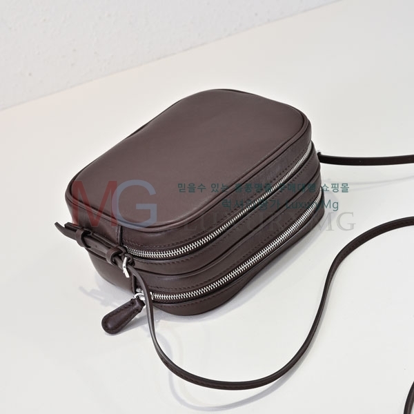 �� �ο� Ʈ���� 950100-3