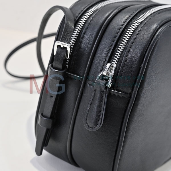 �� �ο� Ʈ���� 950100-1