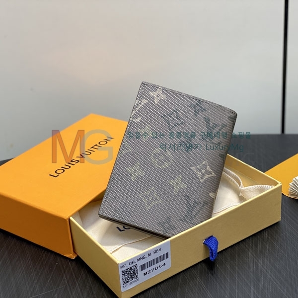 ���̺��� �н���Ʈ Ŀ�� �������� M27054-1