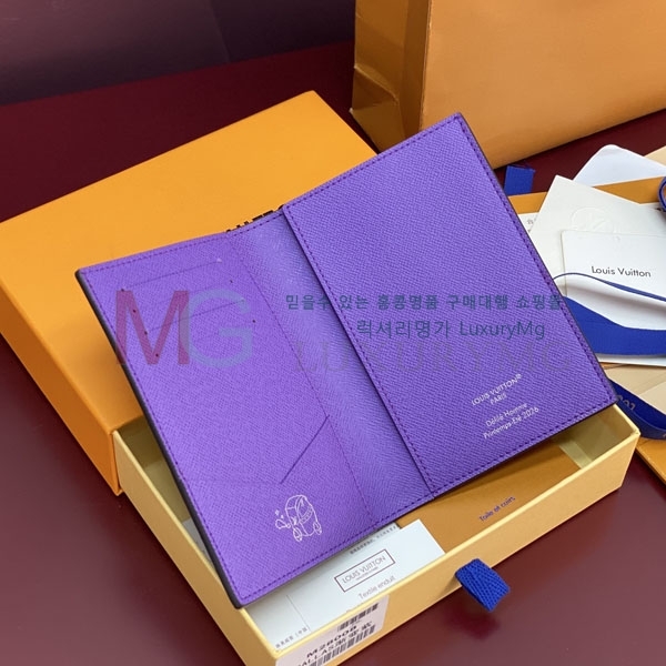 ���̺��� �н���Ʈ Ŀ�� �������� M28008-1