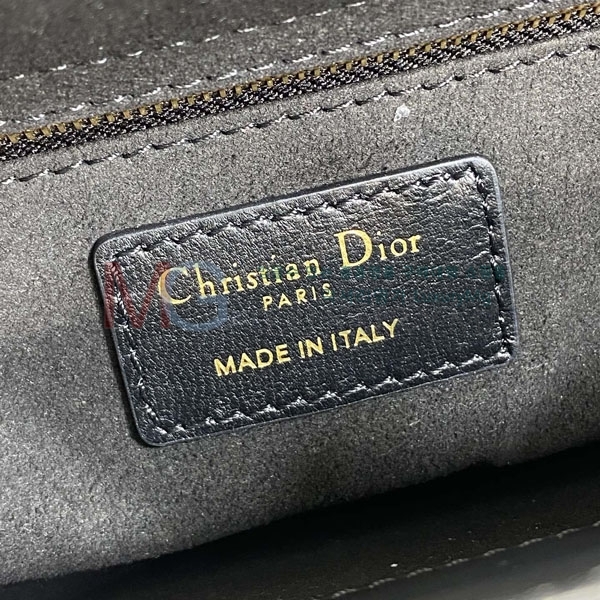 ��� ���� ���̵�� M078010-3