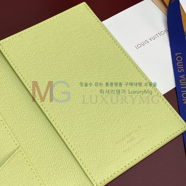 ���̺��� �н���Ʈ Ŀ�� �������� M28281-1