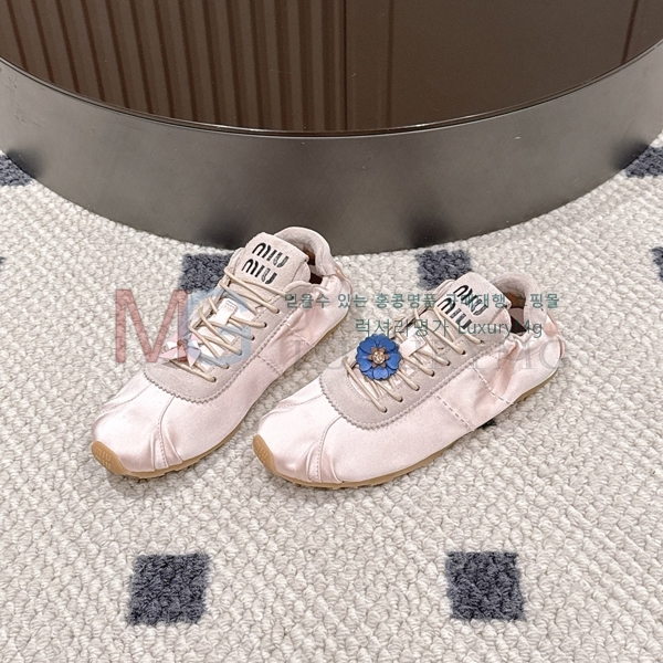 ���� �̿�̿� ����Ŀ�� MI528193-4