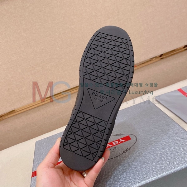 ���� ����� ����Ŀ�� P1A557703-4