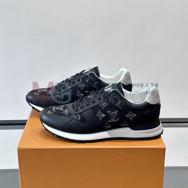 ����  ����*�� ����Ŀ�� LV764402-4