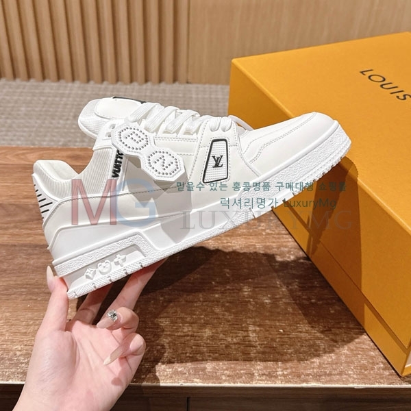 �������� ����*�� ����Ŀ�� LV618881