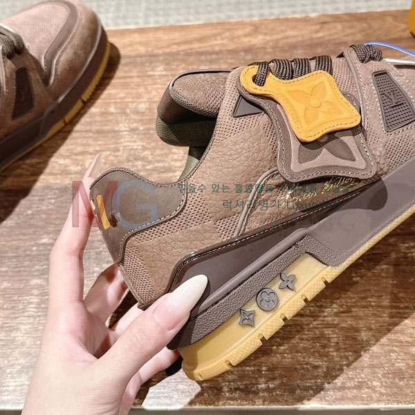 �������� ����*�� ����Ŀ�� LV618881-4