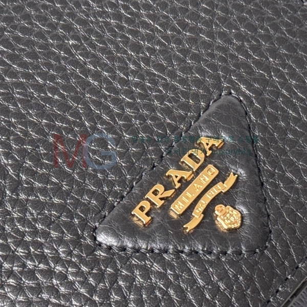 ����� ������ 2M0513-53