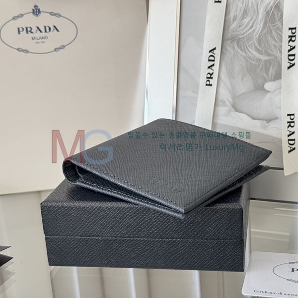 ����� ������ 2M0513-306