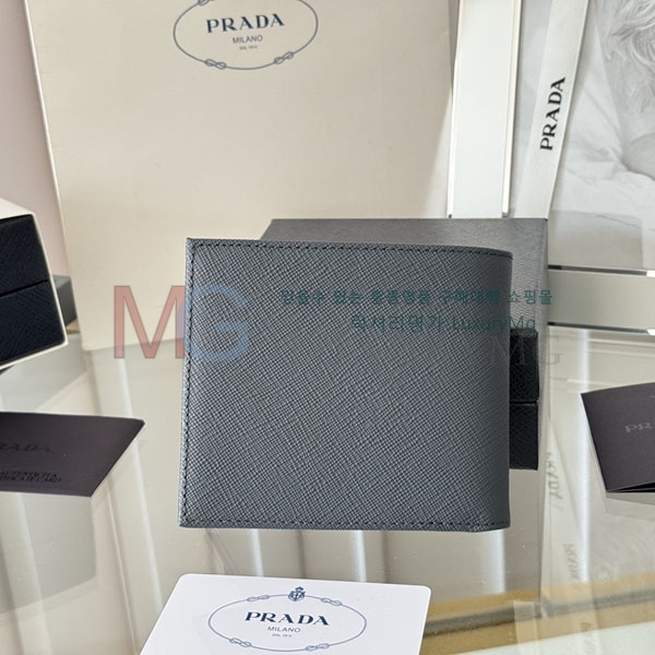 ����� ������ 2M0513-308