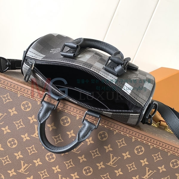 ���̺��� Ű�� �ݵѸ��� 25 M14919-1