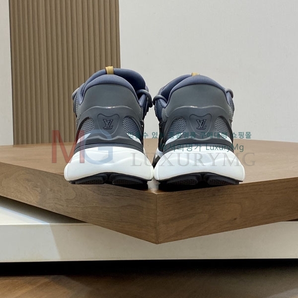 ���� ����*�� ����Ŀ�� LV3778601