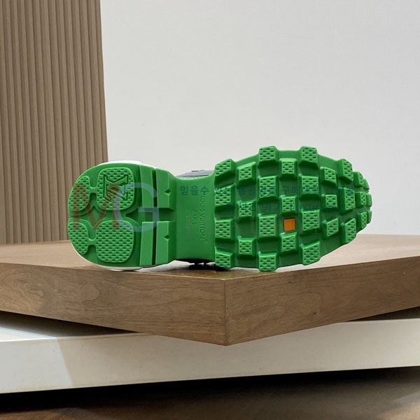 ���� ����*�� ����Ŀ�� LV3778601-1