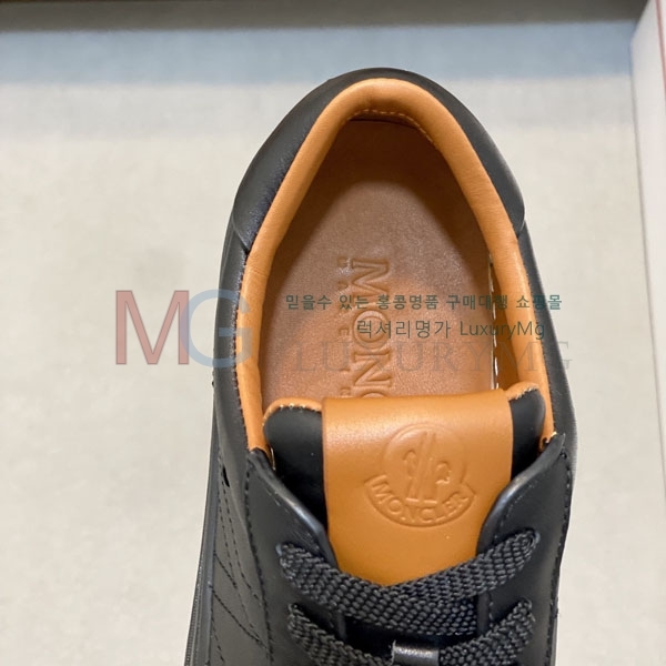 ���� ��**�� ����Ŀ�� MO699032