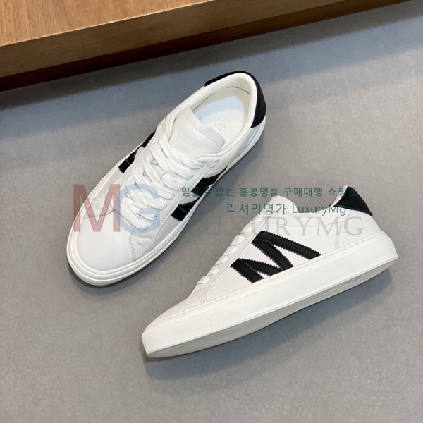 ���� ��**�� ����Ŀ�� MO699033