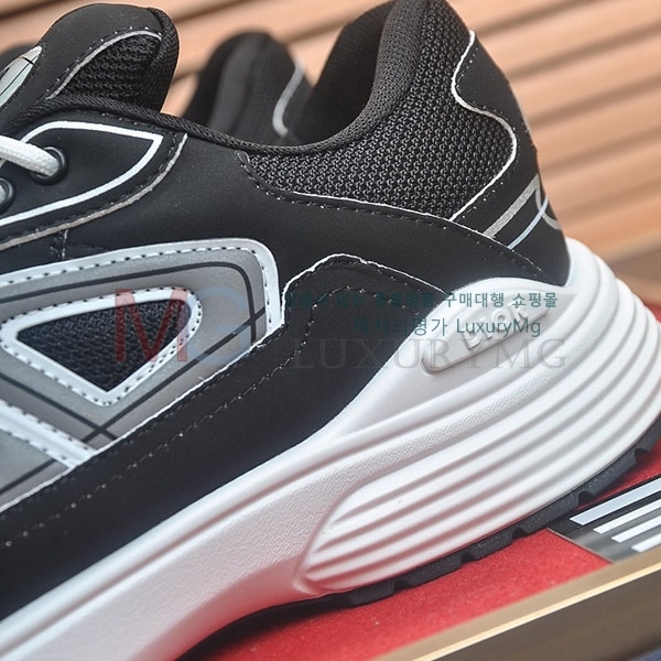 ���� ��� ����Ŀ�� DR11807-8