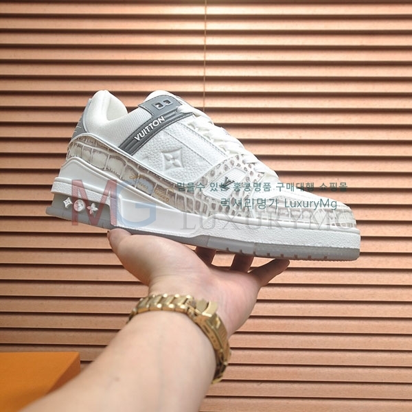 �������� ����*�� ����Ŀ�� LV774560-7