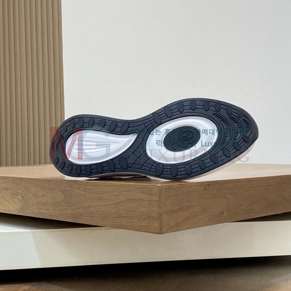 ���� ��**�� ����Ŀ�� MO226033-4