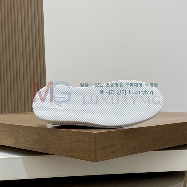  ����*�� ���� LV306605