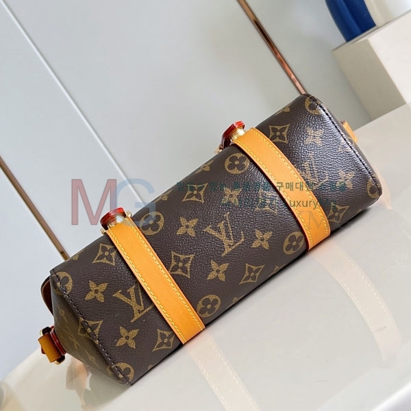 ���̺��� ũ�������� �޽��� M28115-1