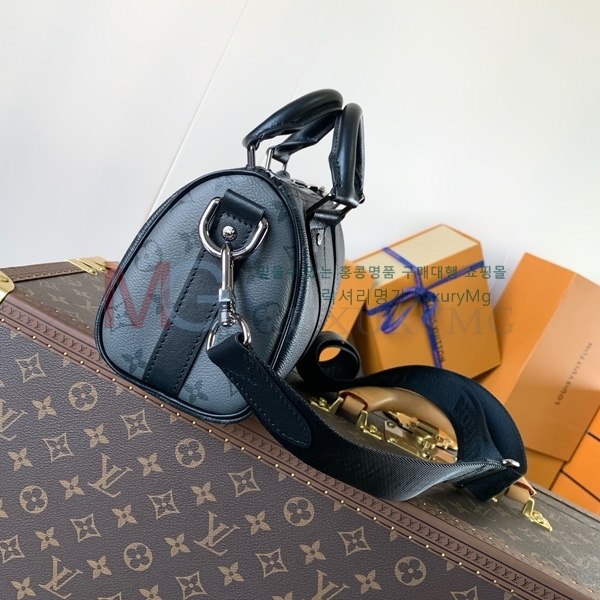 ���̺��� Ű�� �ݵѸ��� 25 M46271