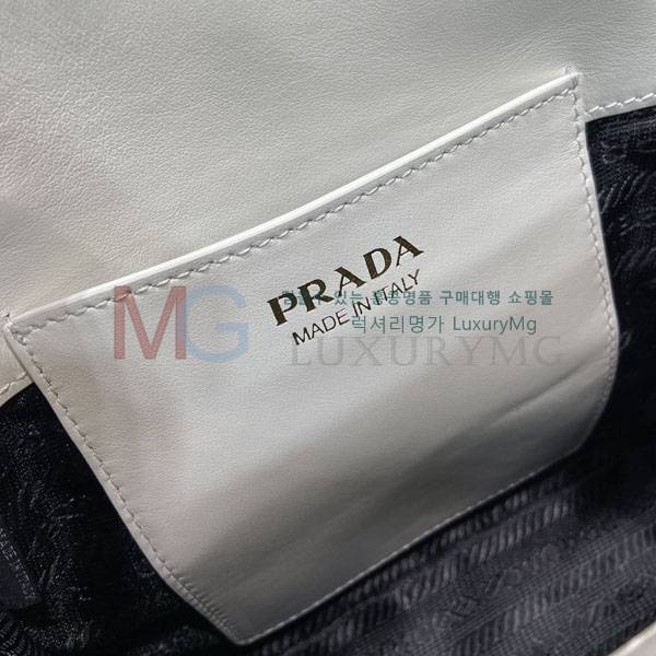 ����� ĳ�� �̴� ���� �ڵ�� 1BA496-2