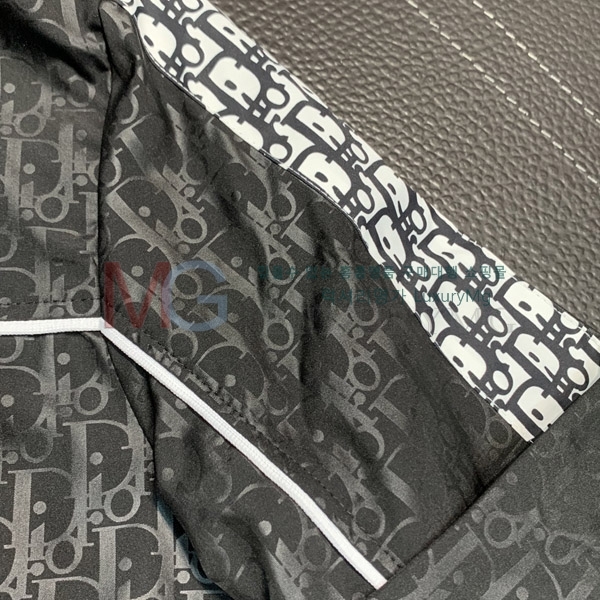 ���� ��� ���� 3833158