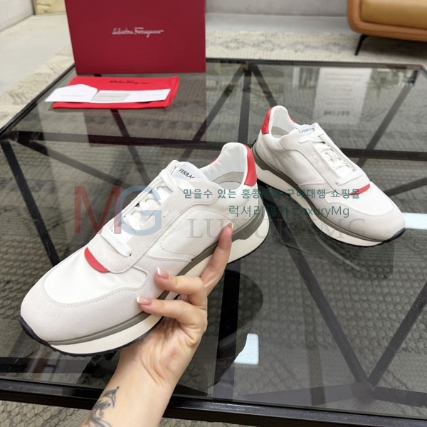 ���� ��󰡸� ����Ŀ�� F5502031-4