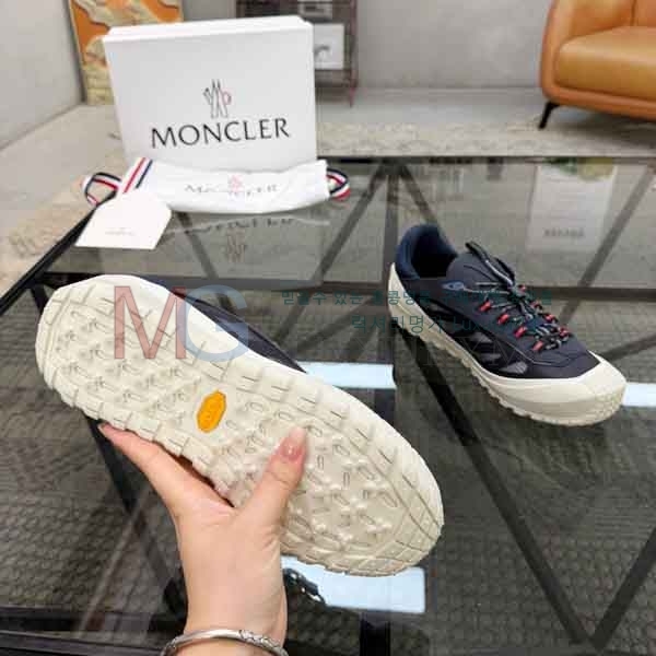 ���� ��**�� ����Ŀ�� M2N6603