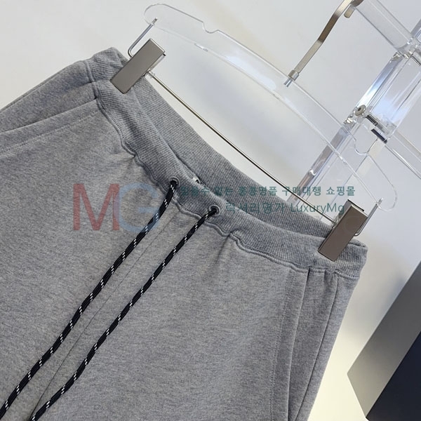 ���� �̿�̿� ���� MU33463-8