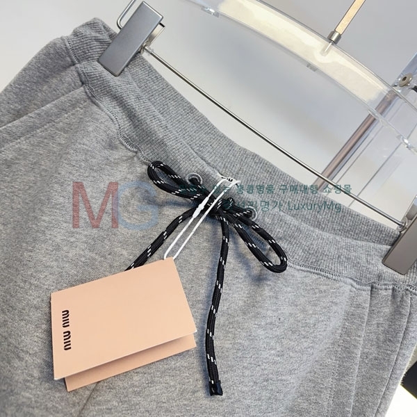 ���� �̿�̿� ���� MU33463-8