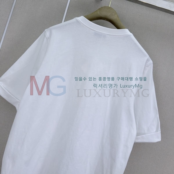 ���� ���ڷ� ��ġ�ڸ� ���� Ƽ���� BC2350623-1