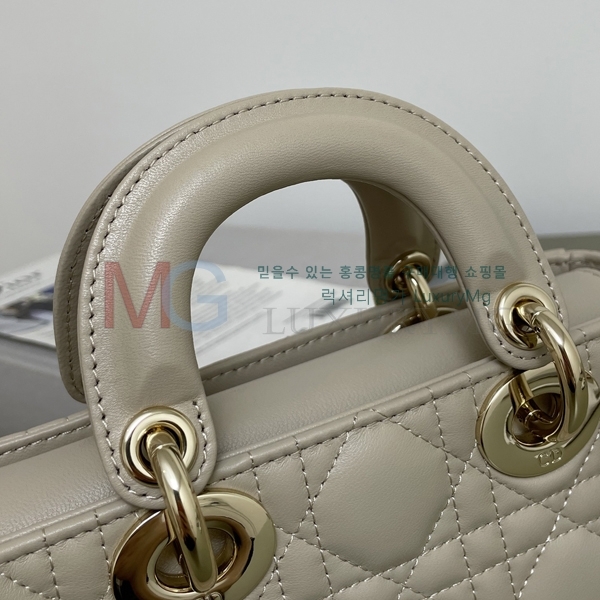 ��� ���̵� �� ���̹� M599090-102