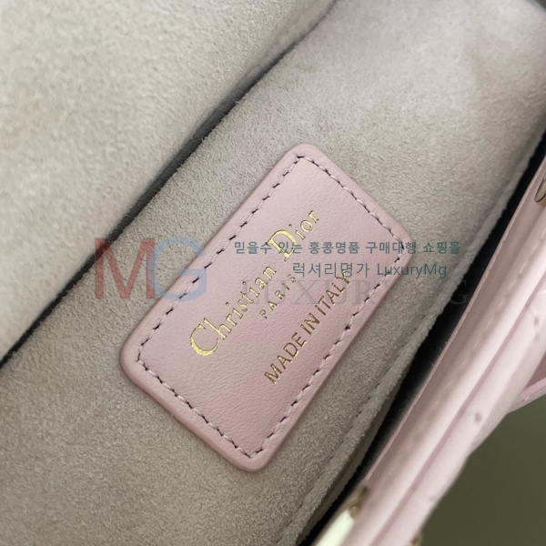 ��� ���̵� �� ���̹� M599090-103